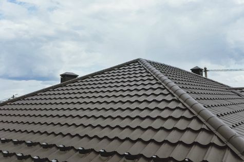 Sankt Bau GMBH, Blechdach