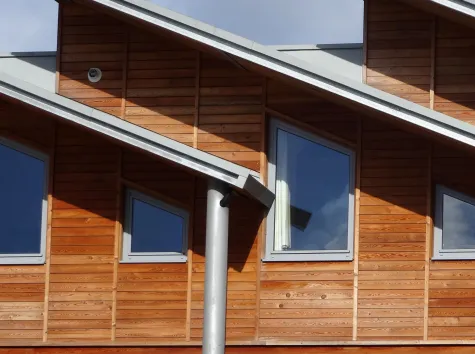 Skyline Bau GmbH, Holzfassade