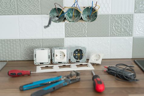 Flott Malerei & Elektro GmbH, Elektroservice