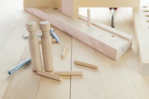 Herbert Hochstöger, Möbelreparatur