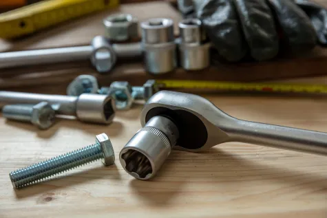 R 3 Gesellschaft m.b.H., Möbelreparatur