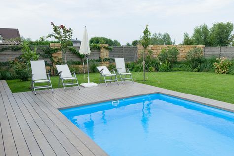 Alpha AS Transport GmbH, Schwimmbecken
