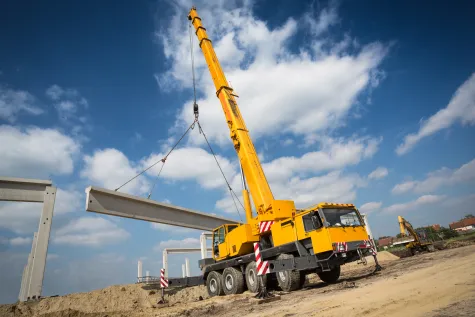 Kluckner Bau GmbH & Co KG, Kran mieten, Baukran mieten