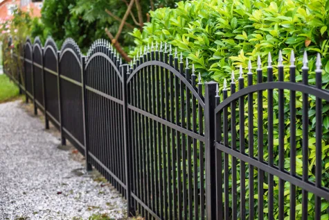 Hettegger Metall und Glasbau GmbH, Fenstergitter, Schmiedeeisen Zaun