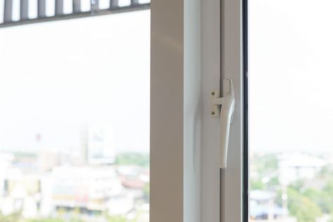 Köppel Robert Fenster Türen Sonnenschutz GmbH, Kunststofffenster